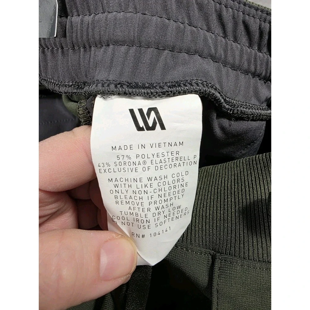 NWT VRST Limitless Slim Fit Extra Comfort Joggers 2XL 27in. Inseam 4 way stretch